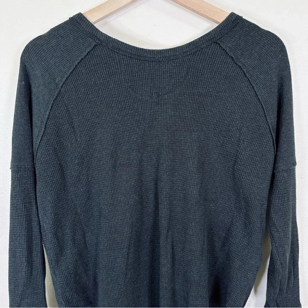 Aritzia Tna Alder Long Sleeve Tshirt  Black Color - Picture 11 of 13